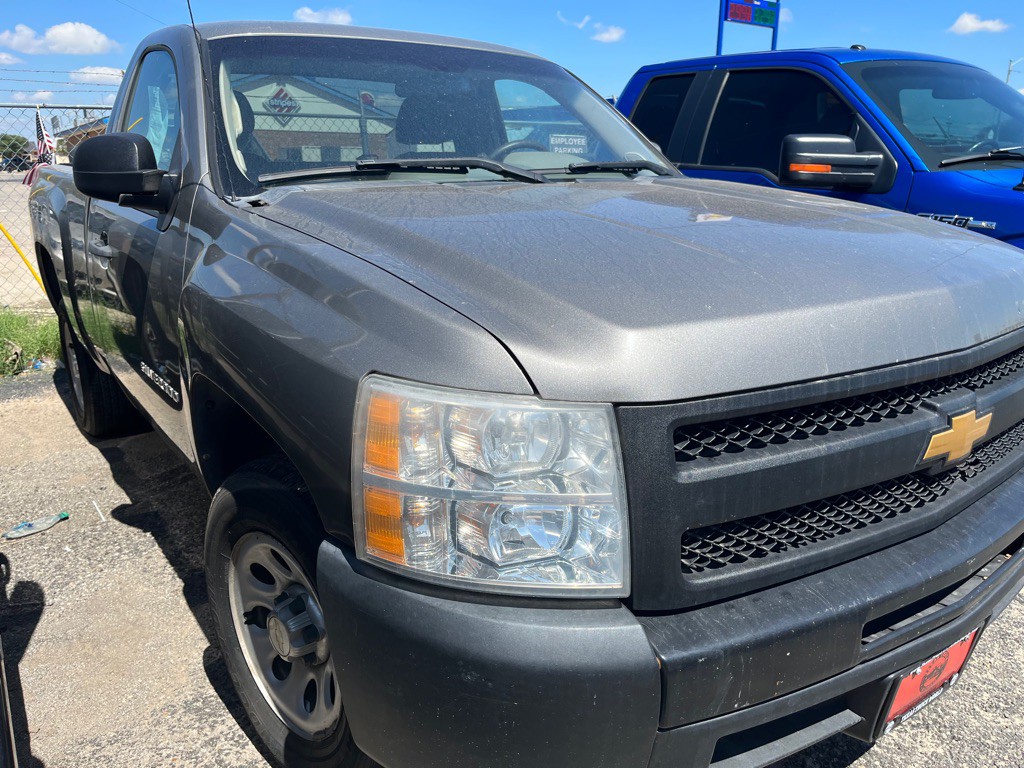 2013 Chevrolet Silverado 1500 Image 2