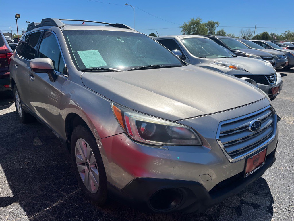2015 Subaru Outback Image 2
