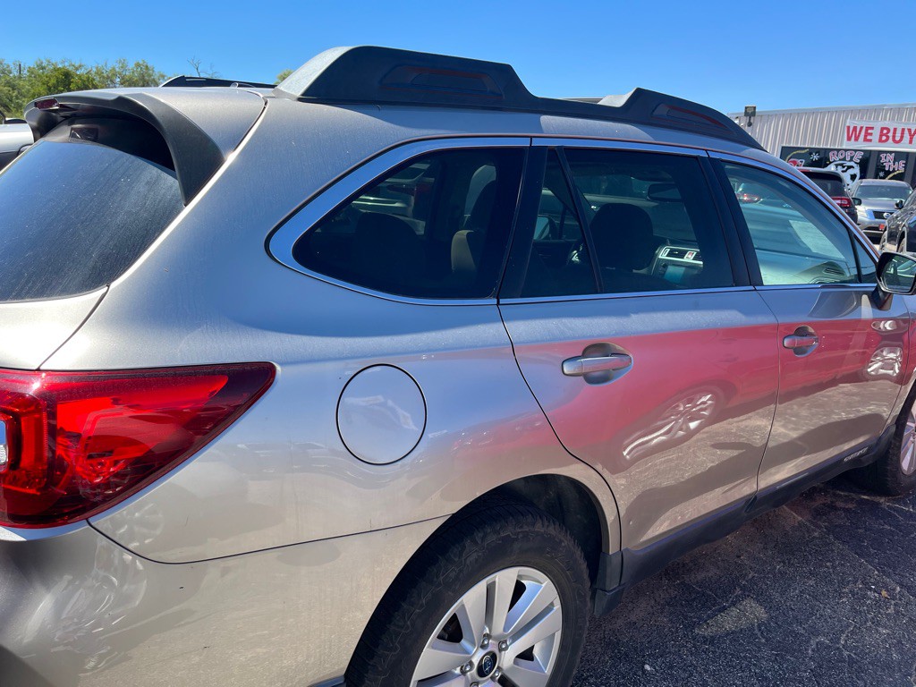 2015 Subaru Outback Image 3