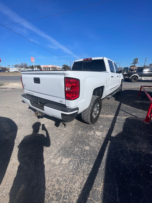 2019 Chevrolet Silverado 1500 Image 3