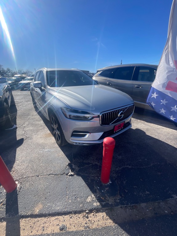 2020 Volvo XC60 Image 2