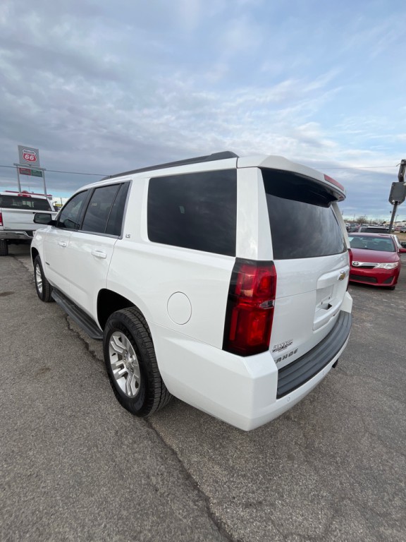 2016 Chevrolet Tahoe Image 4