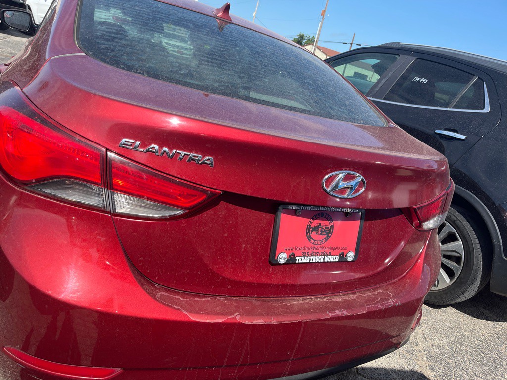 2014 Hyundai Elantra Image 3