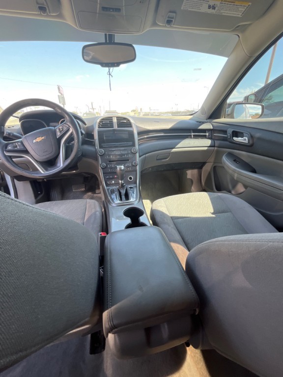 2013 Chevrolet Malibu Image 7