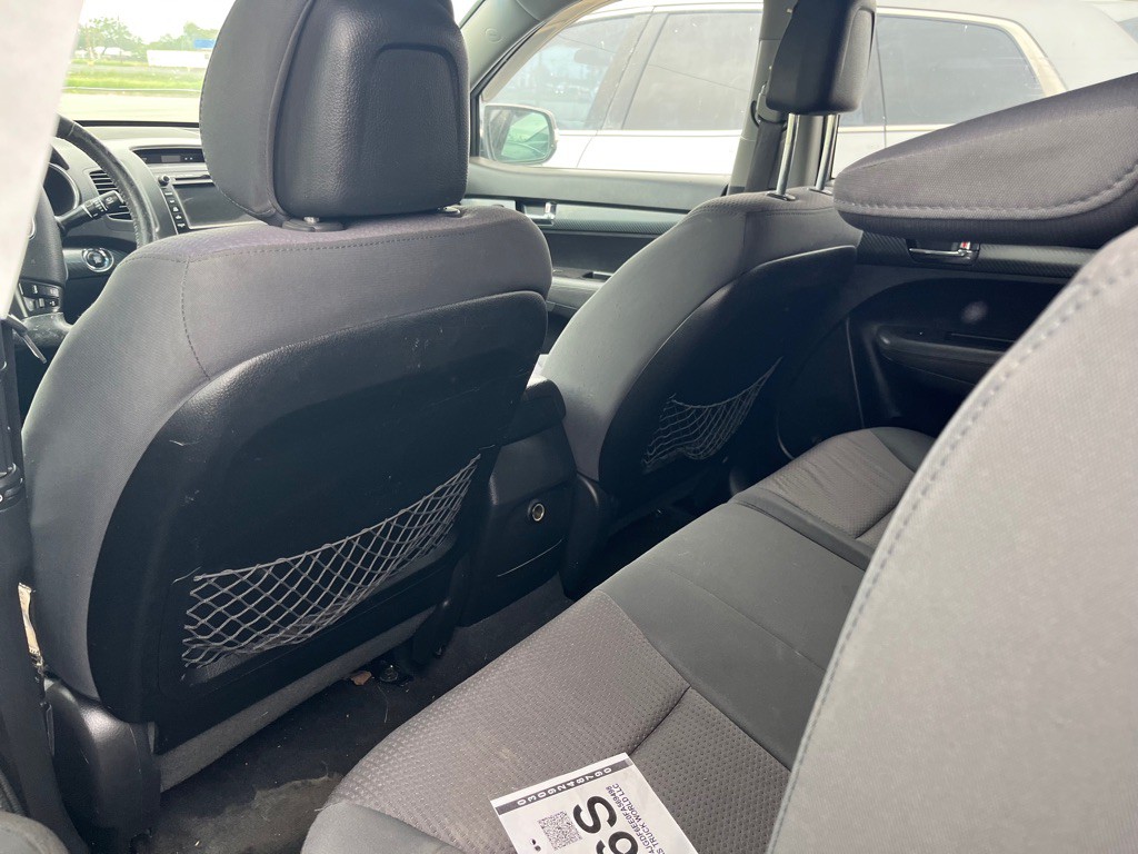 2011 Kia Sorento Image 8