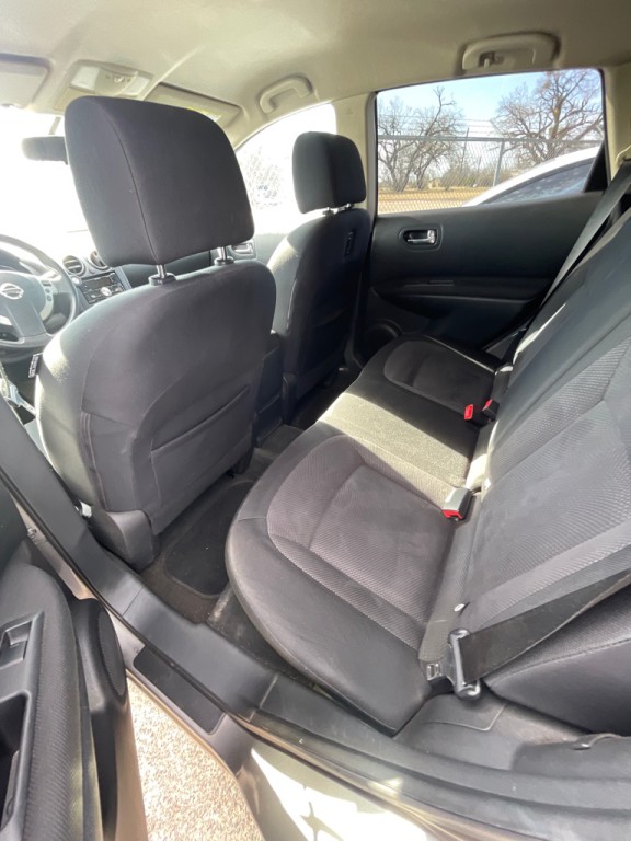 2011 Nissan Rogue Image 6