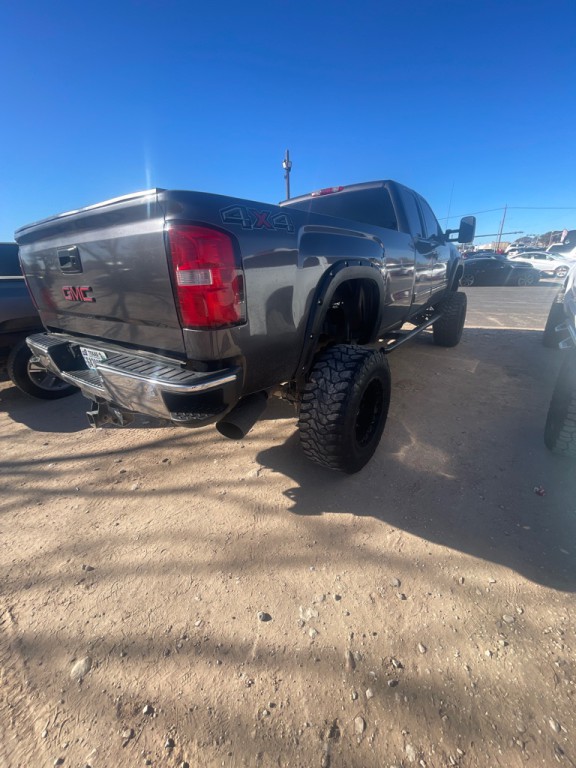 2011 GMC Sierra Image 3