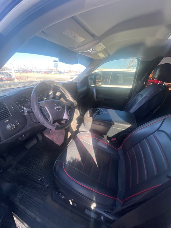 2011 GMC Sierra Image 5