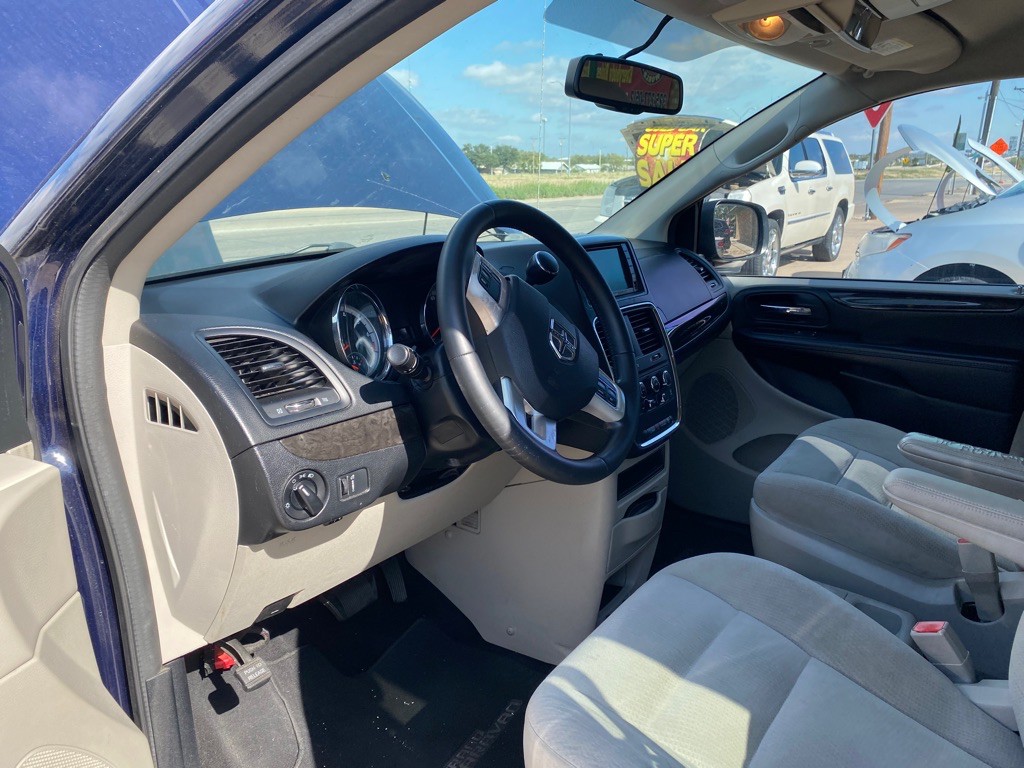 2016 Dodge Grand Caravan Image 5