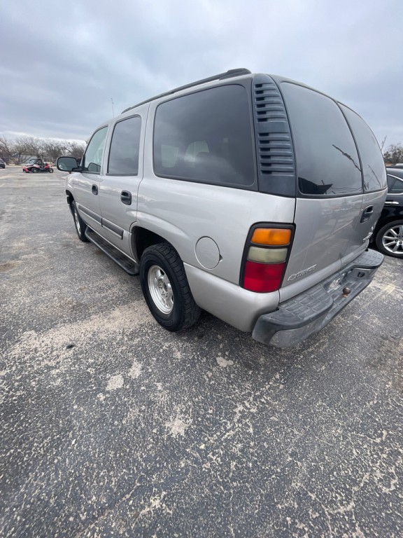 2004 Chevrolet Tahoe Image 4