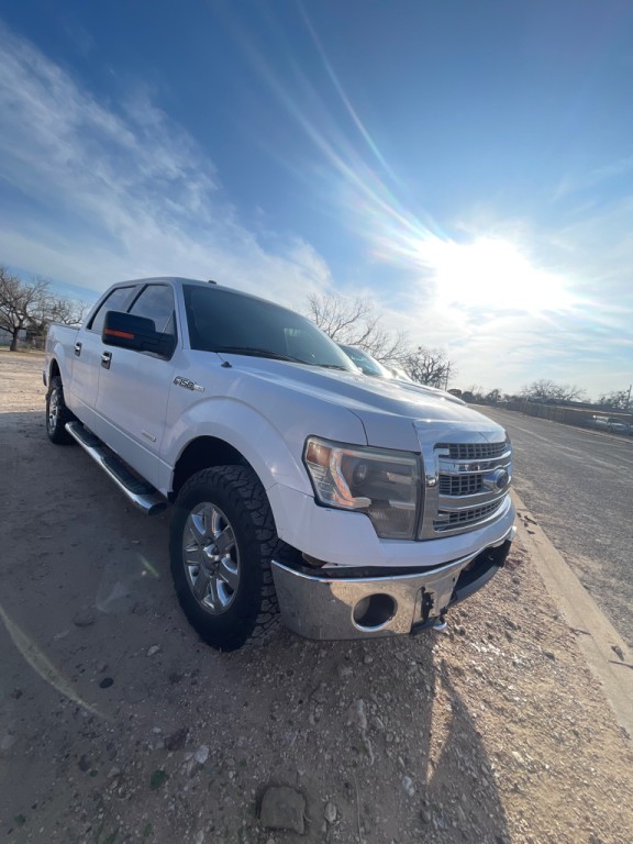 2014 Ford F-150 Image 2