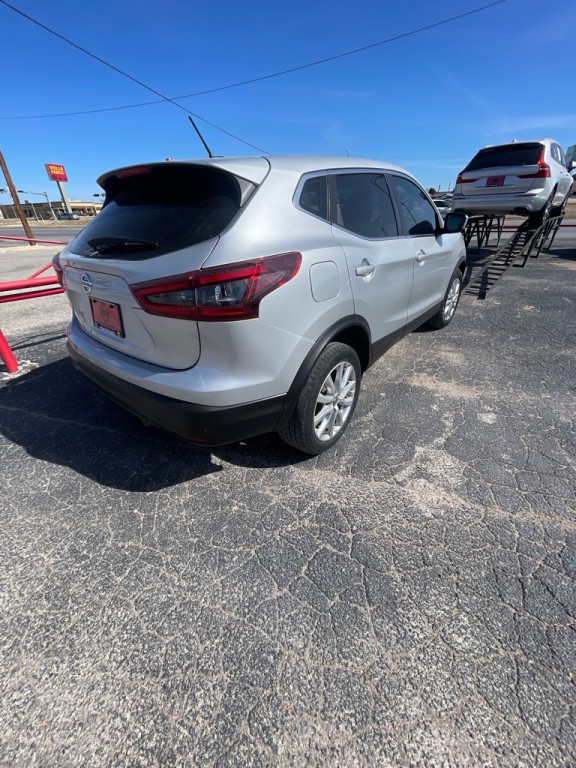 2022 Nissan Rogue Image 3