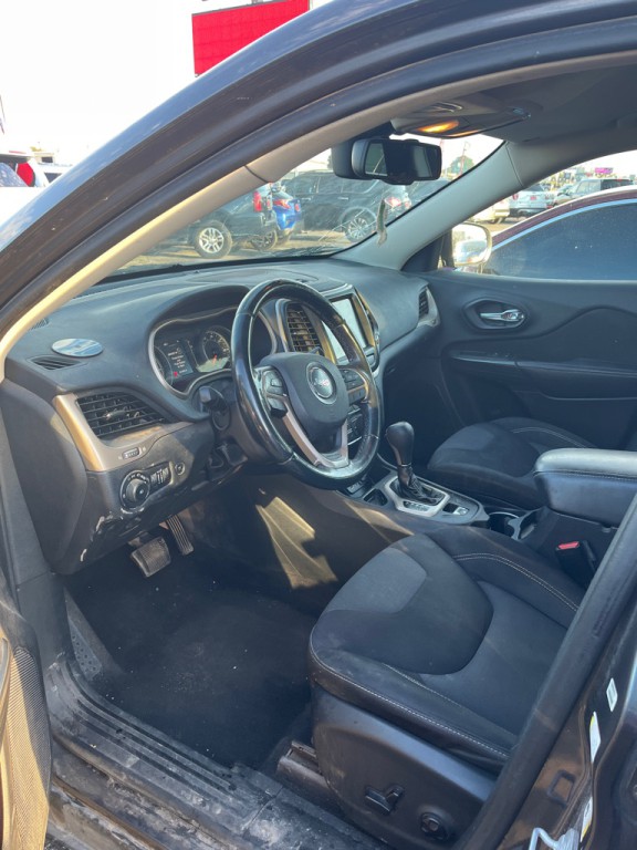 2015 Jeep Cherokee Image 5