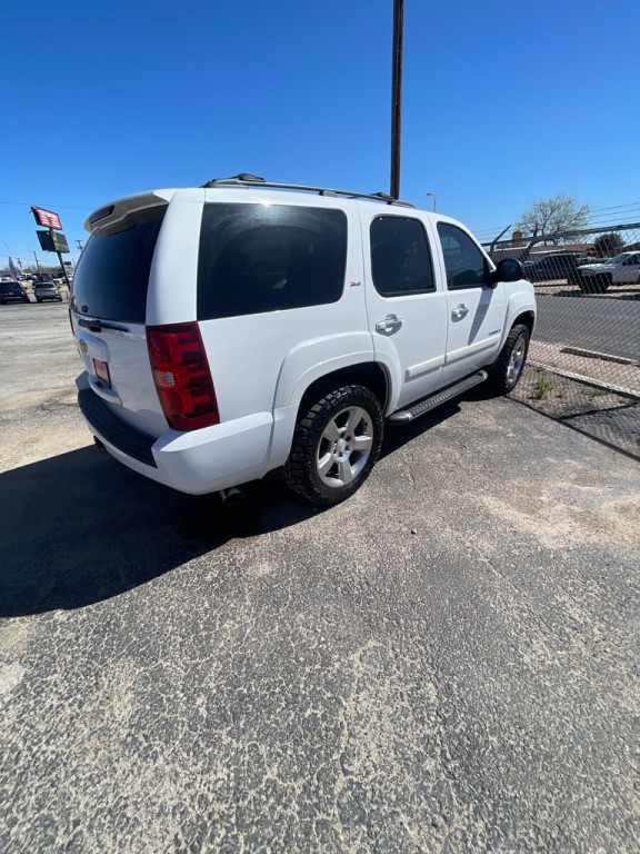 2008 Chevrolet Tahoe Image 2