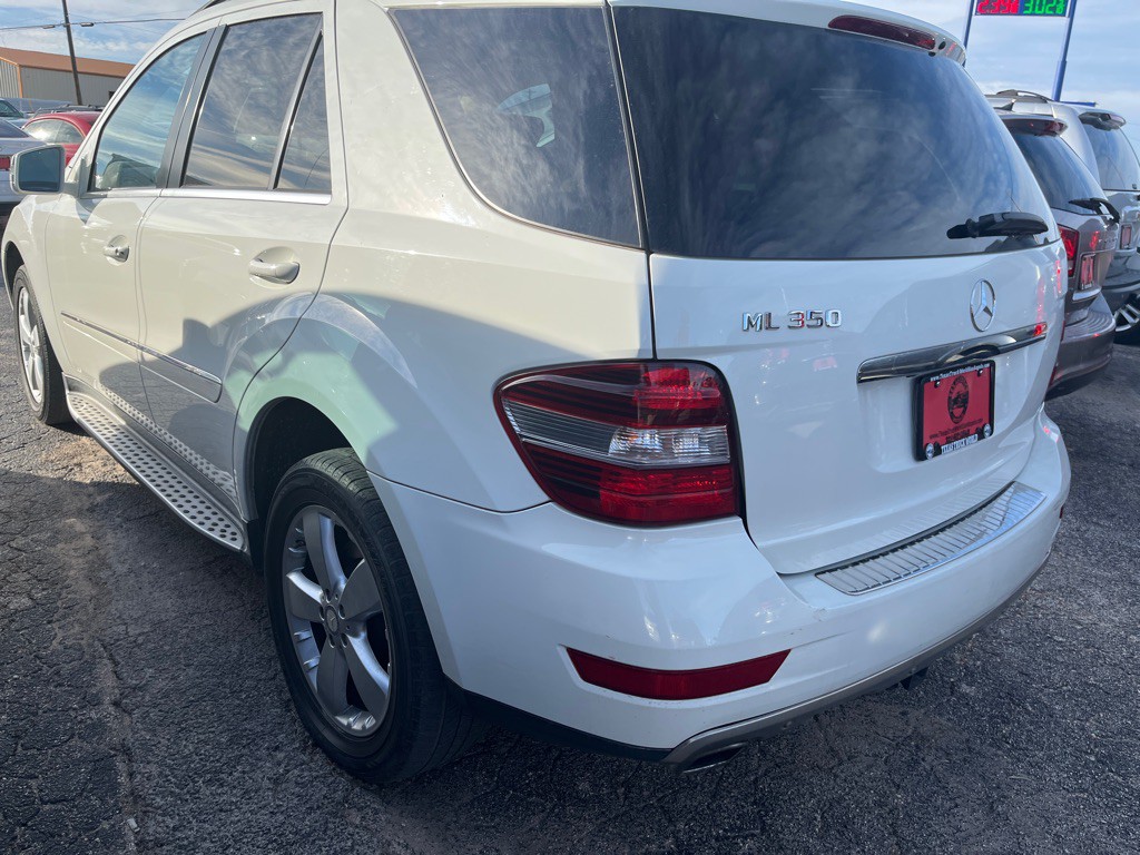 2011 Mercedes-Benz M-Class Image 4