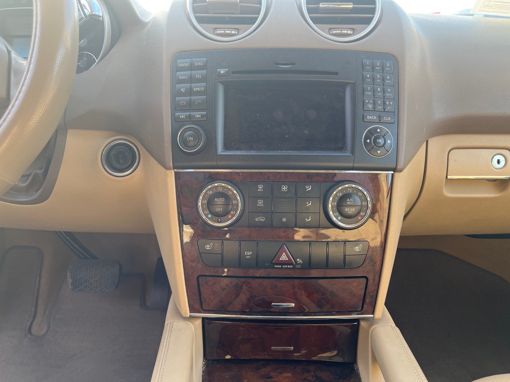 2011 Mercedes-Benz M-Class Image 7