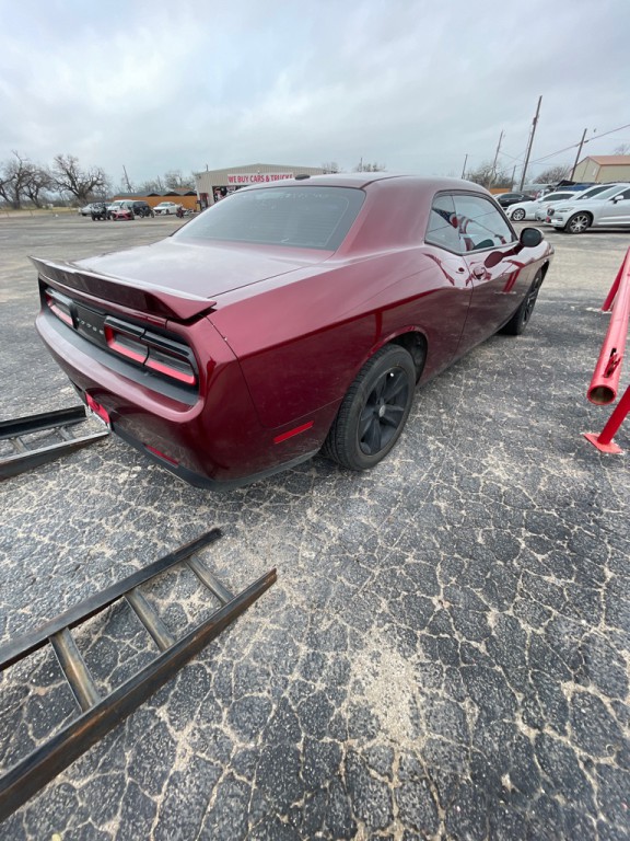 2019 Dodge Challenger Image 3