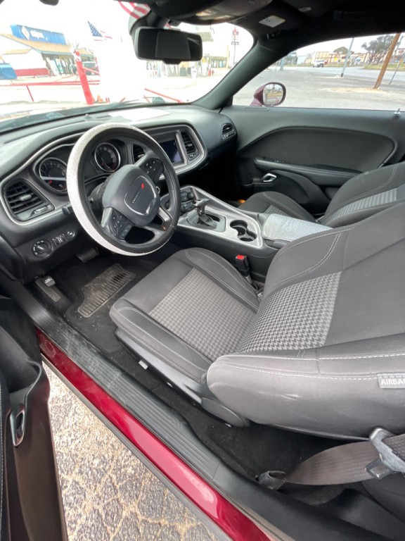 2019 Dodge Challenger Image 5