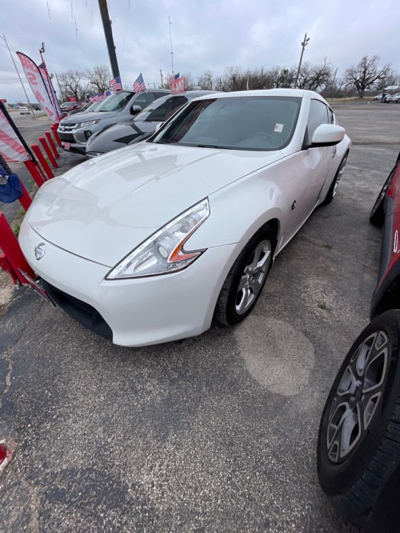2012 Nissan 370Z Image 1