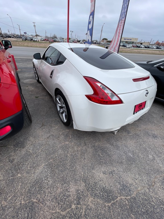 2012 Nissan 370Z Image 4