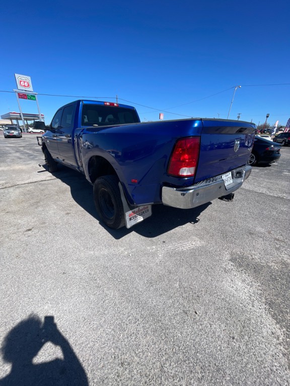 2015 RAM 3500 Image 4