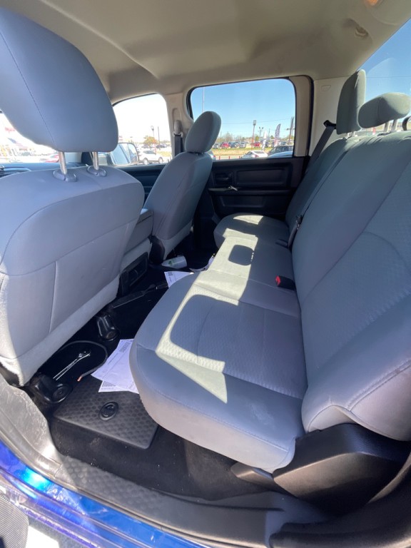 2015 RAM 3500 Image 6