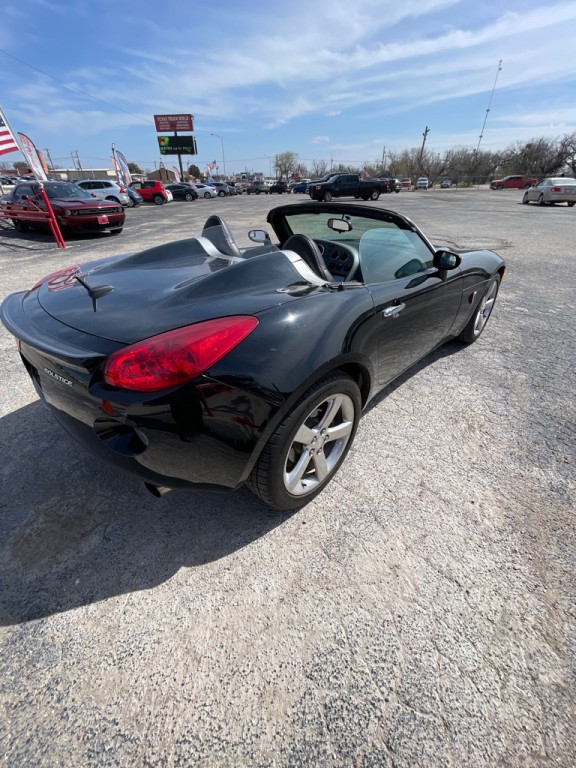 2008 Pontiac Solstice Image 3