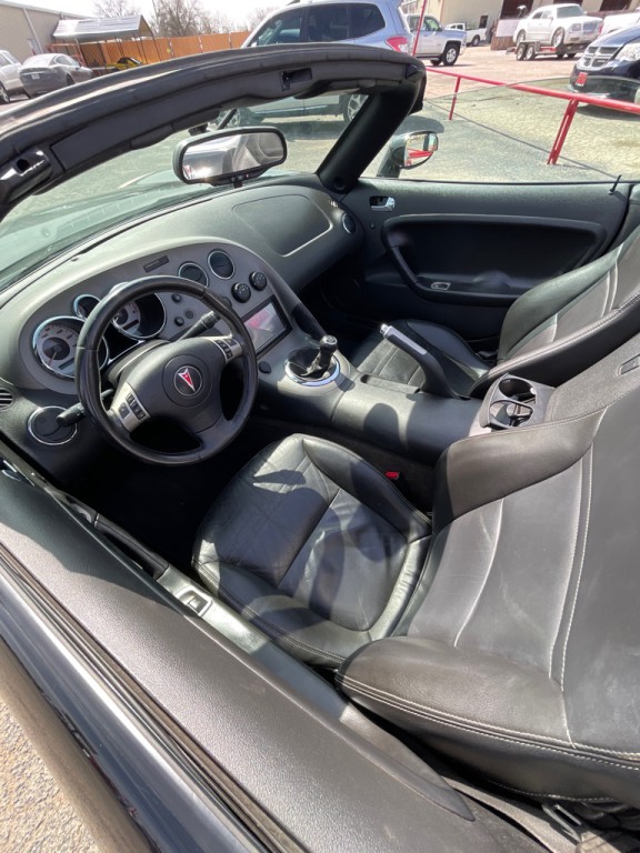 2008 Pontiac Solstice Image 5