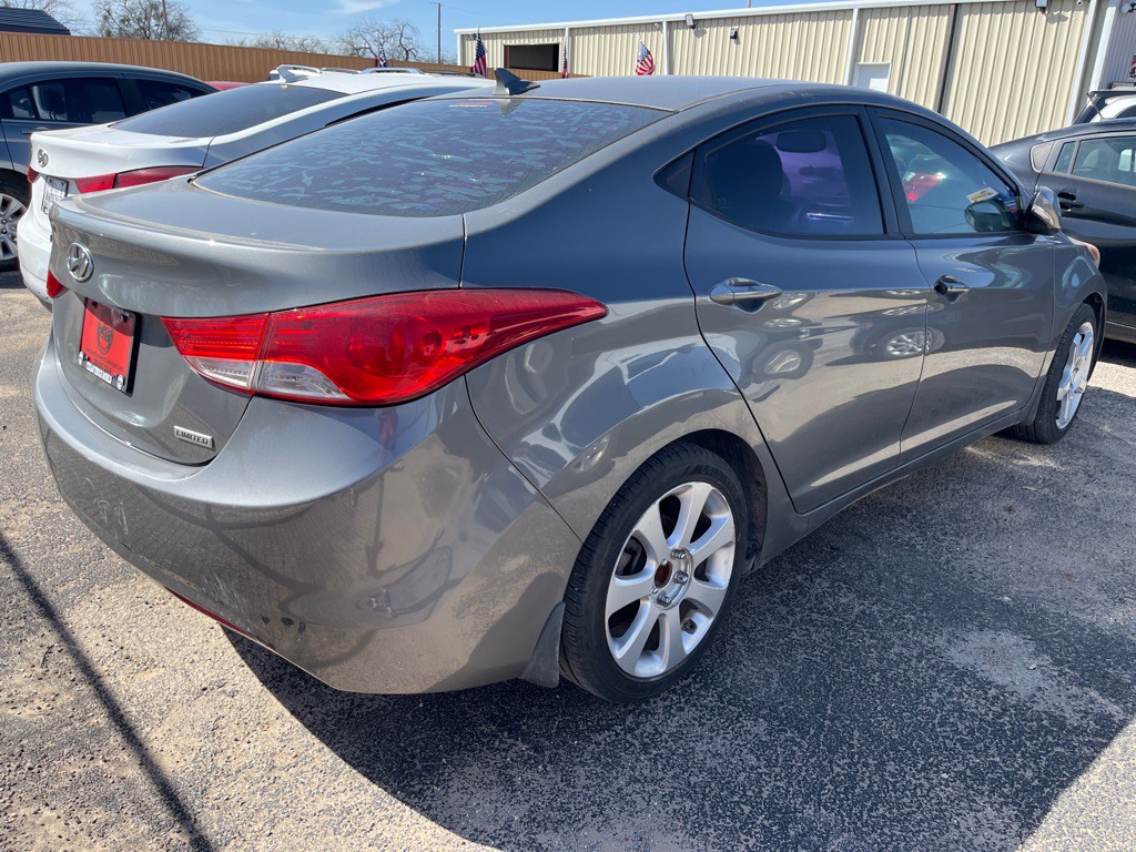 2013 Hyundai Elantra Image 3