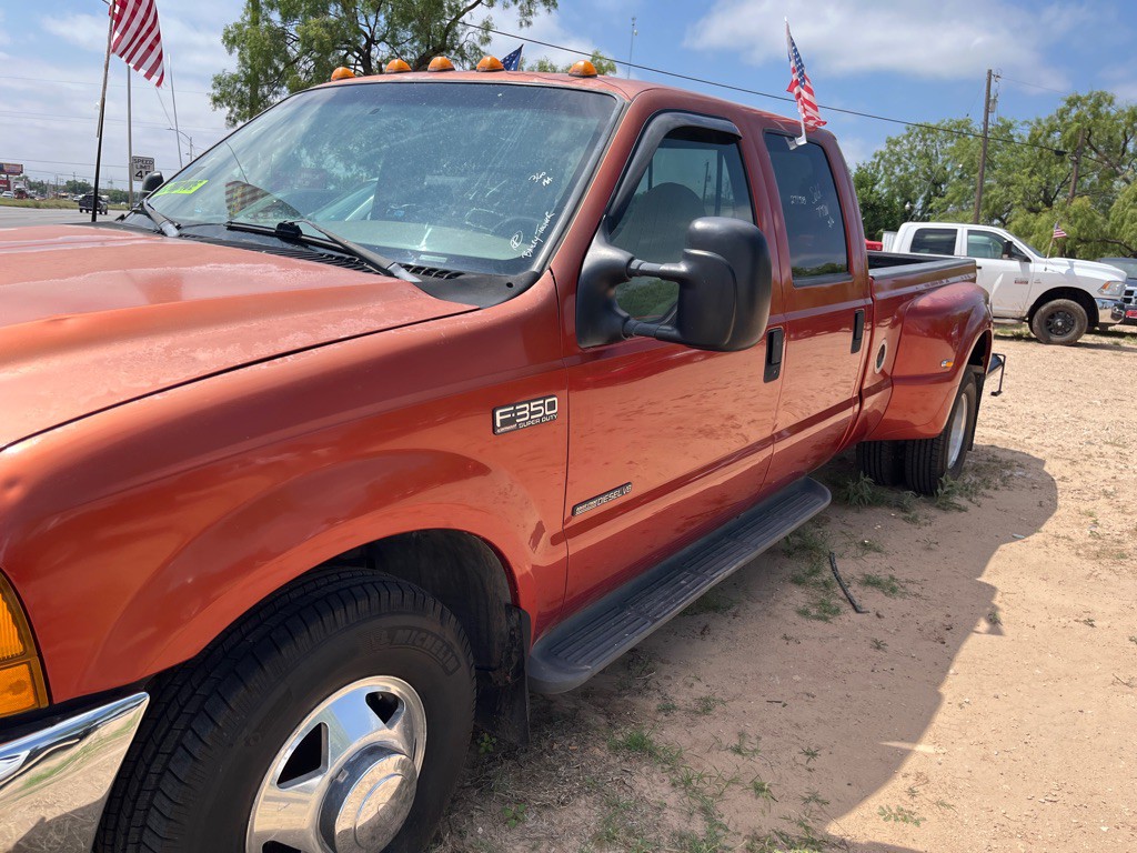 2001 Ford F-350 Image 2