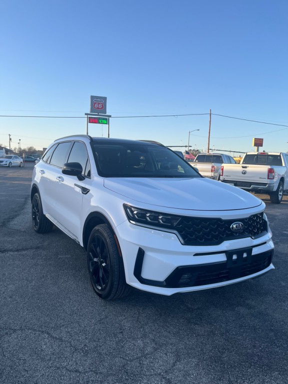 2021 Kia Sorento Image 2