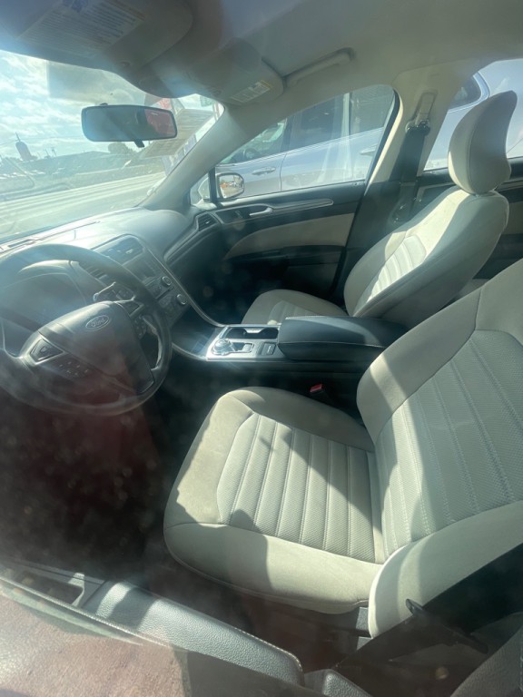 2017 Ford Fusion Image 5