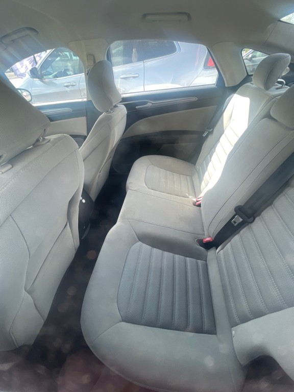 2017 Ford Fusion Image 6