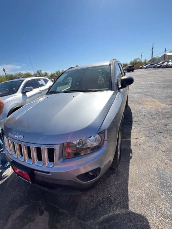 2015 Jeep Compass Image 1