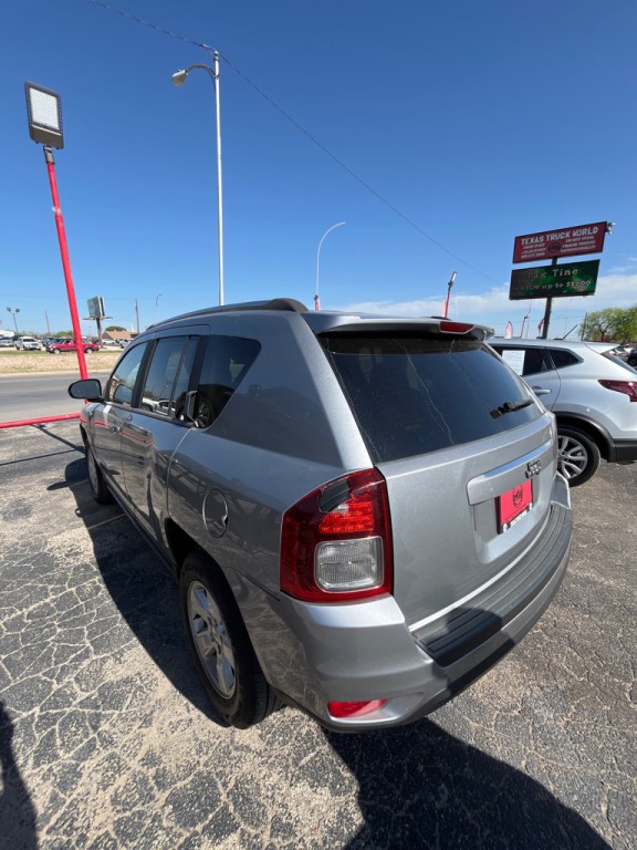 2015 Jeep Compass Image 4