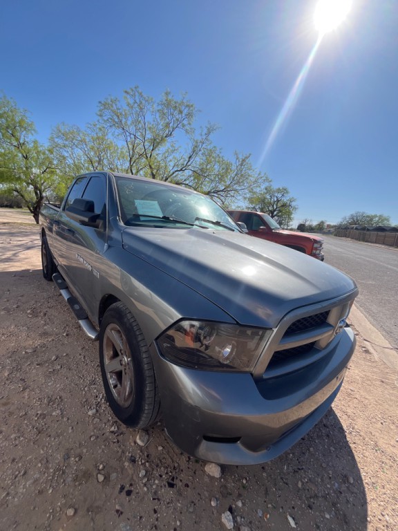 2012 Dodge Ram 1500 Image 2