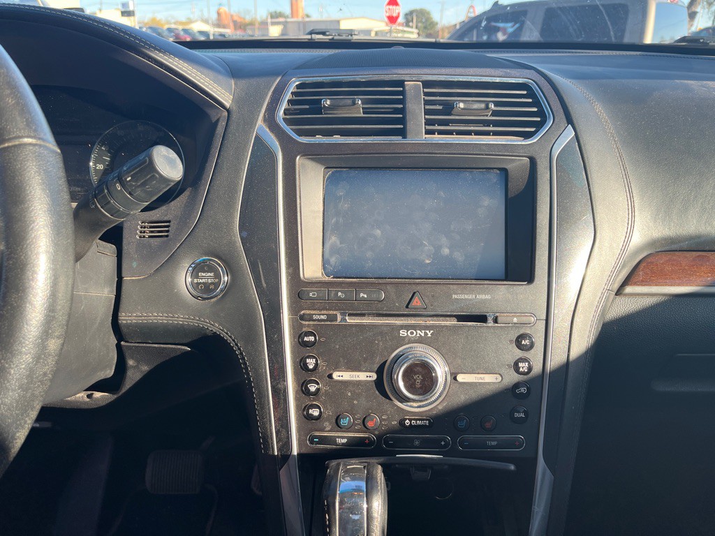 2016 Ford Explorer Image 7