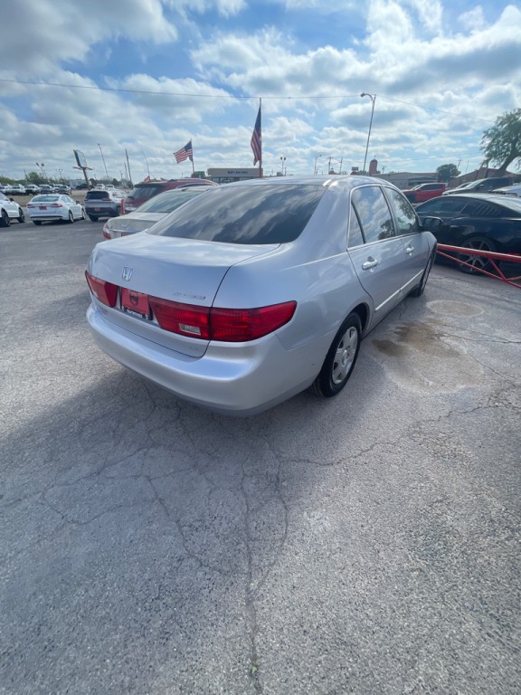 2005 Honda Accord Image 3