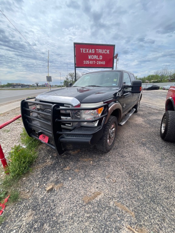 2011 Ford F-250 Image 1