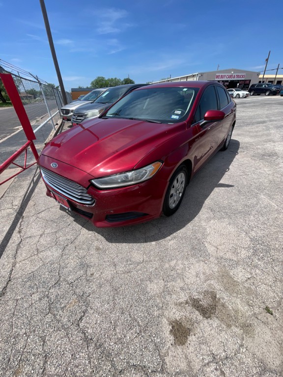 2014 Ford Fusion Image 1