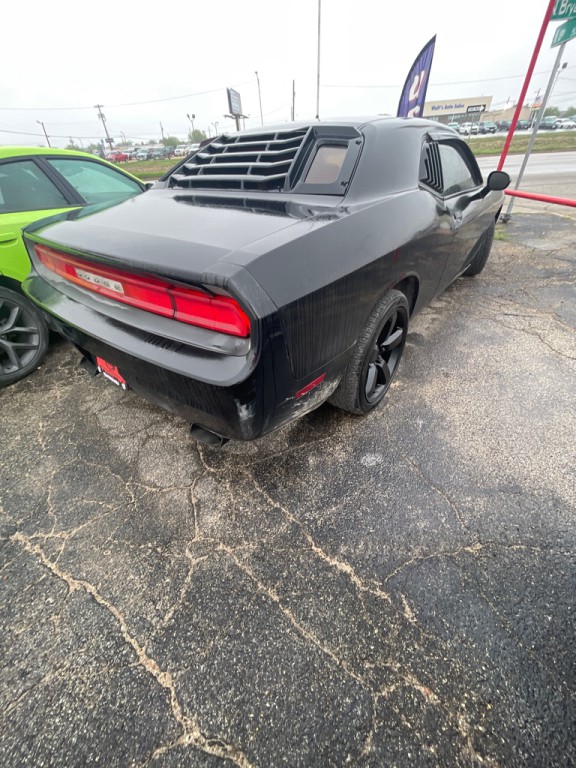 2013 Dodge Challenger Image 3