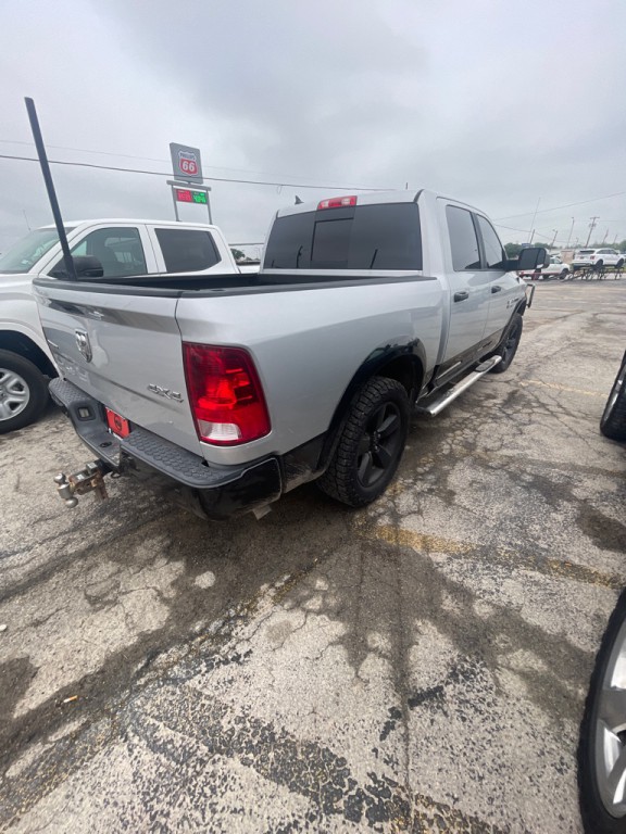 2016 RAM 1500 Image 3