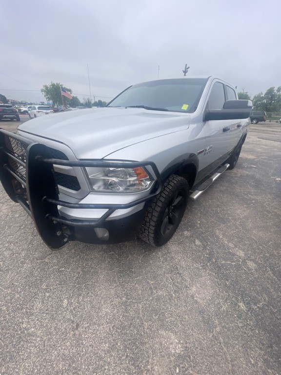 2016 RAM 1500 Image 8