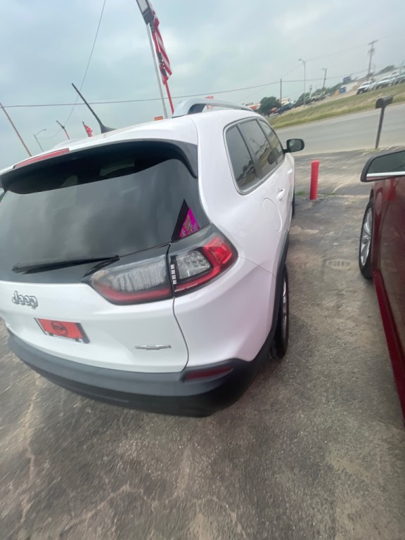 2019 Jeep Cherokee Image 3