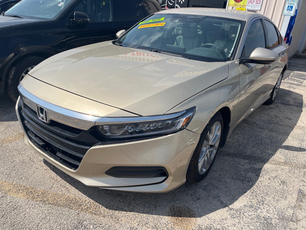 2019 Honda Accord Image 1