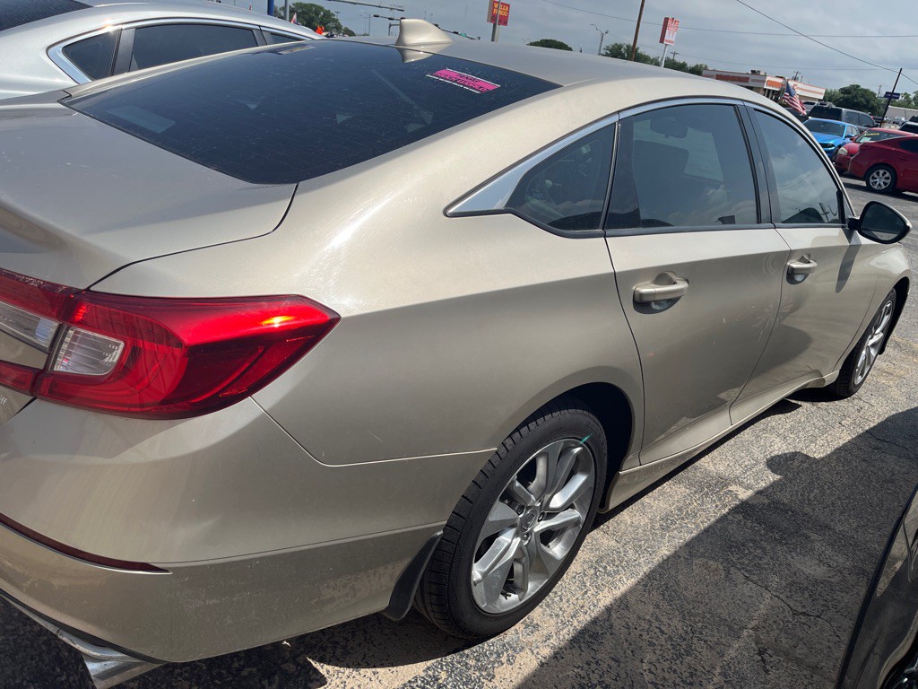 2019 Honda Accord Image 3