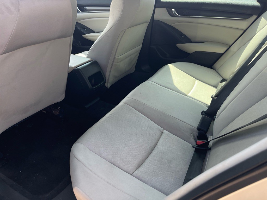 2019 Honda Accord Image 9