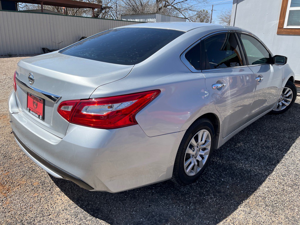 2016 Nissan Altima Image 3