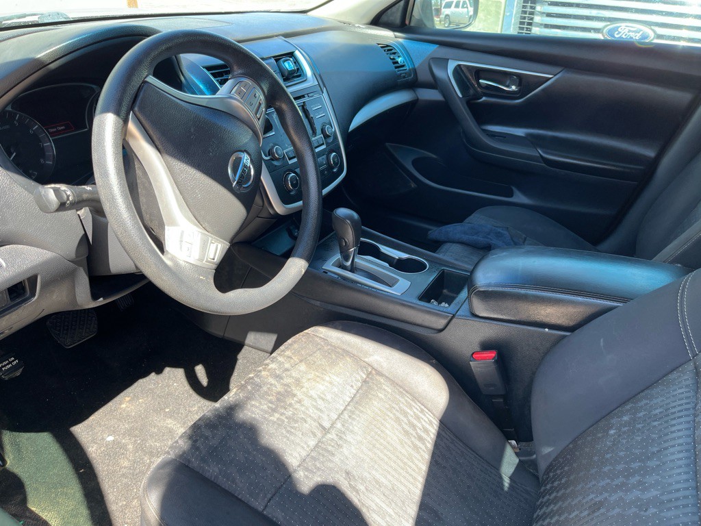 2016 Nissan Altima Image 5