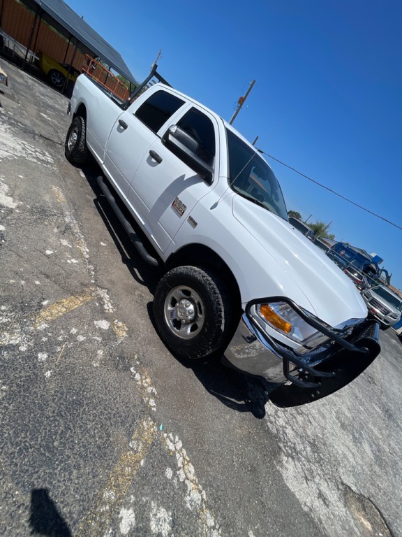2011 Dodge Ram 2500 Image 2